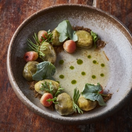 Tortellini au charbon végétal